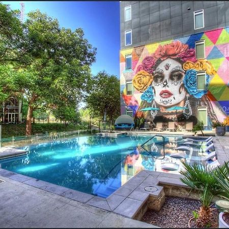 Beautiful Riverwalk Apt With Full Amenities, King Bed & Free Parking San Antonio Extérieur photo