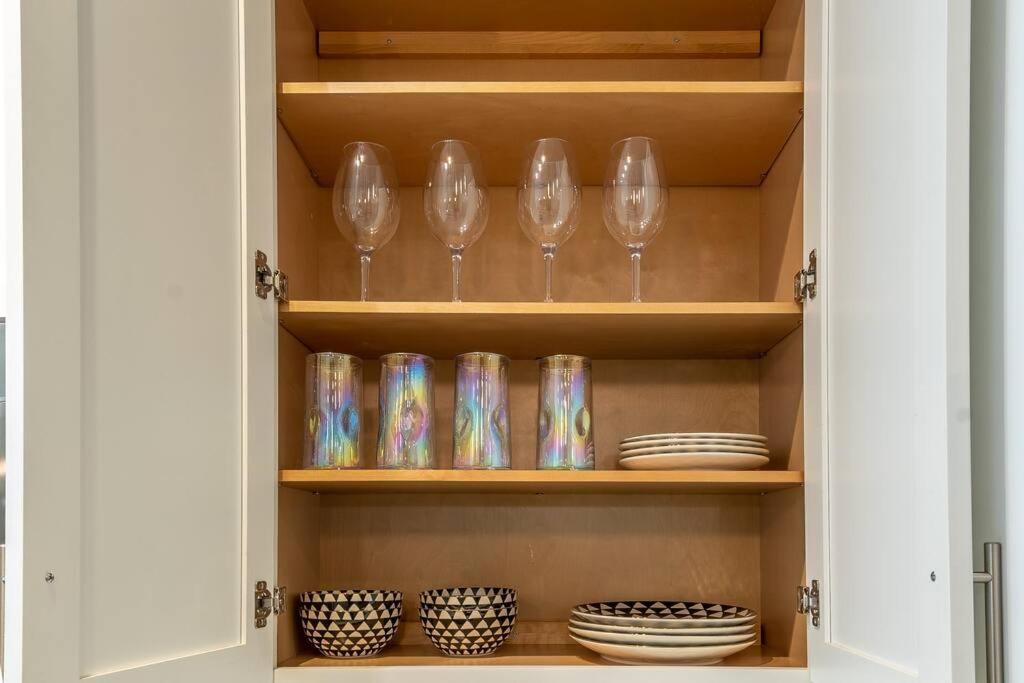 Beautiful Riverwalk Apt With Full Amenities, King Bed & Free Parking San Antonio Extérieur photo