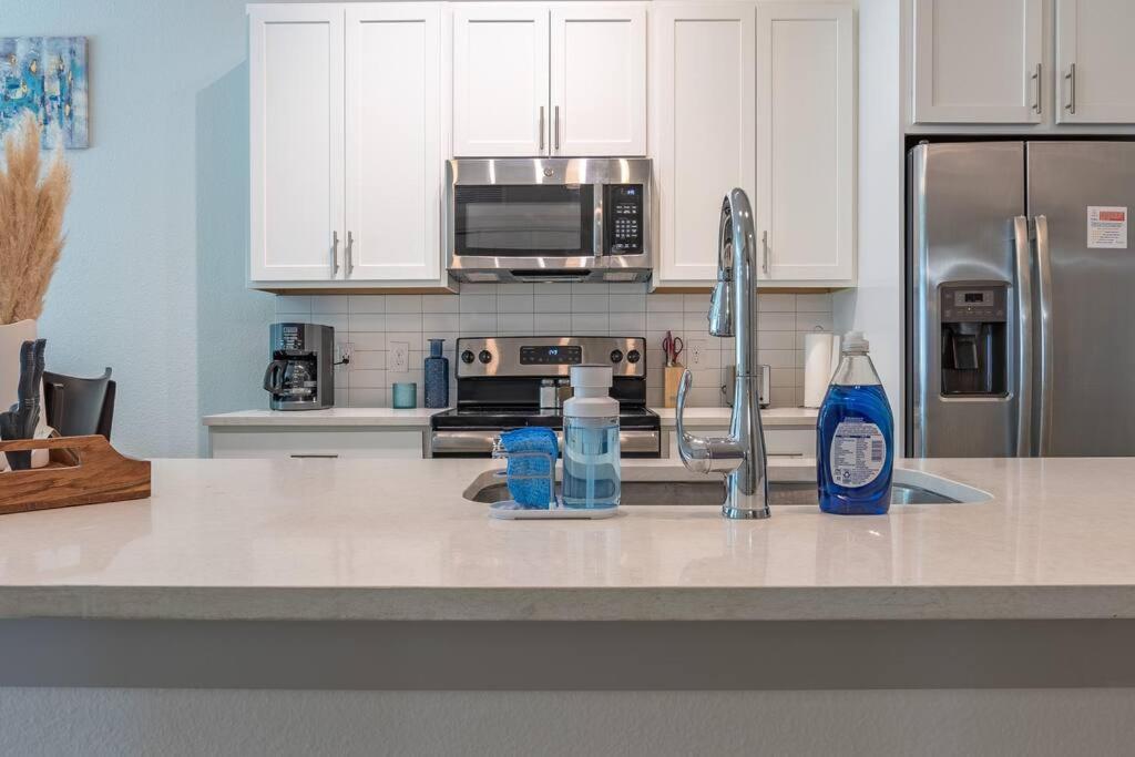 Beautiful Riverwalk Apt With Full Amenities, King Bed & Free Parking San Antonio Extérieur photo