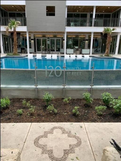 Beautiful Riverwalk Apt With Full Amenities, King Bed & Free Parking San Antonio Extérieur photo