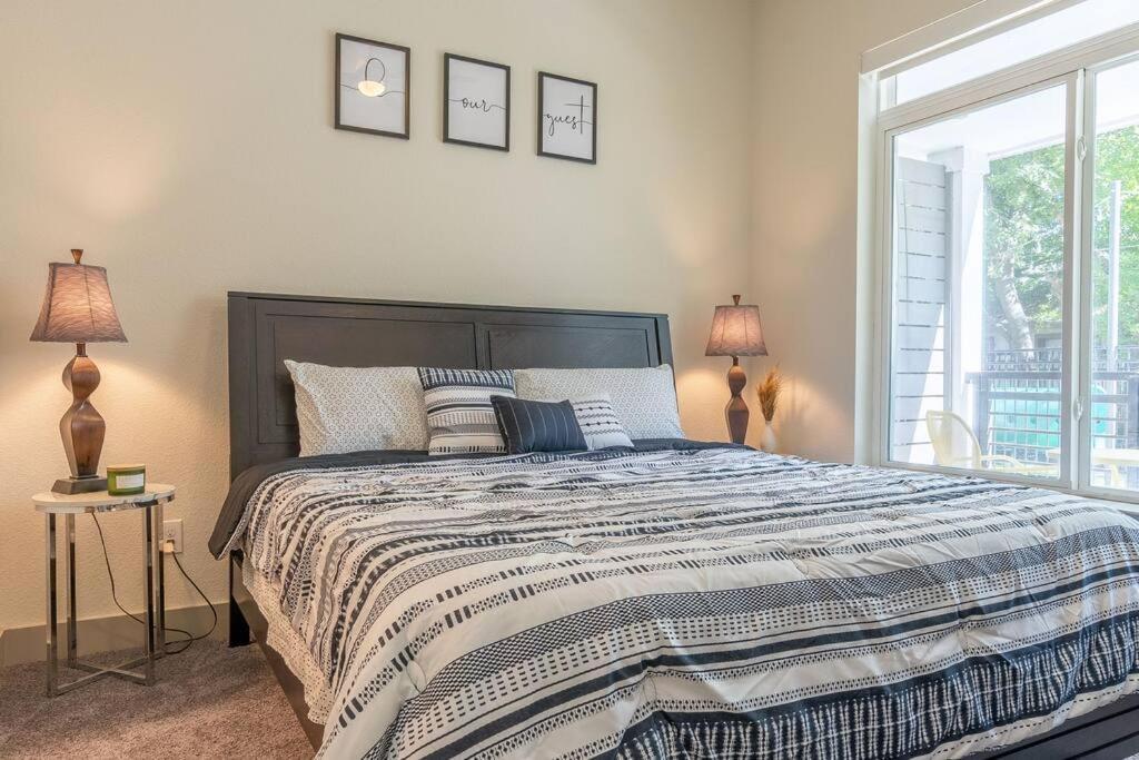 Beautiful Riverwalk Apt With Full Amenities, King Bed & Free Parking San Antonio Extérieur photo